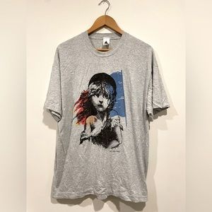 VINTAGE 1996 Les Miserable t-shirt London Production
